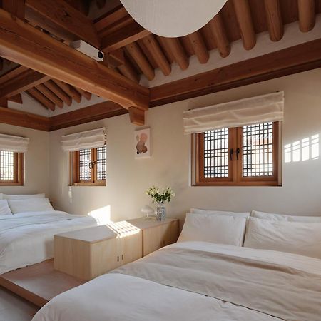 The Korean Traditional Hanok In Downtown Seoul For Convenient Public Transportation - Seoul Ari Extérieur photo