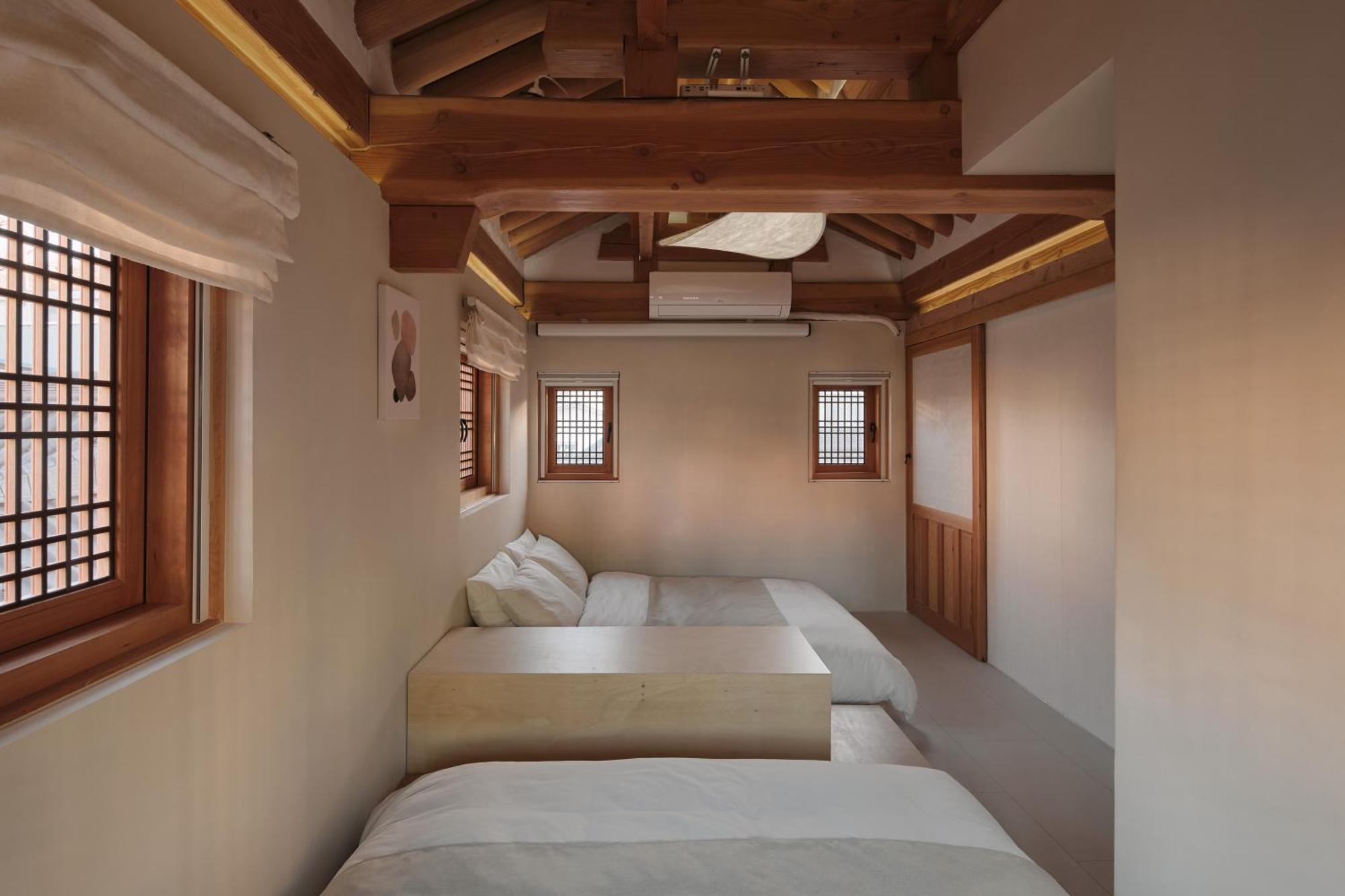 The Korean Traditional Hanok In Downtown Seoul For Convenient Public Transportation - Seoul Ari Extérieur photo